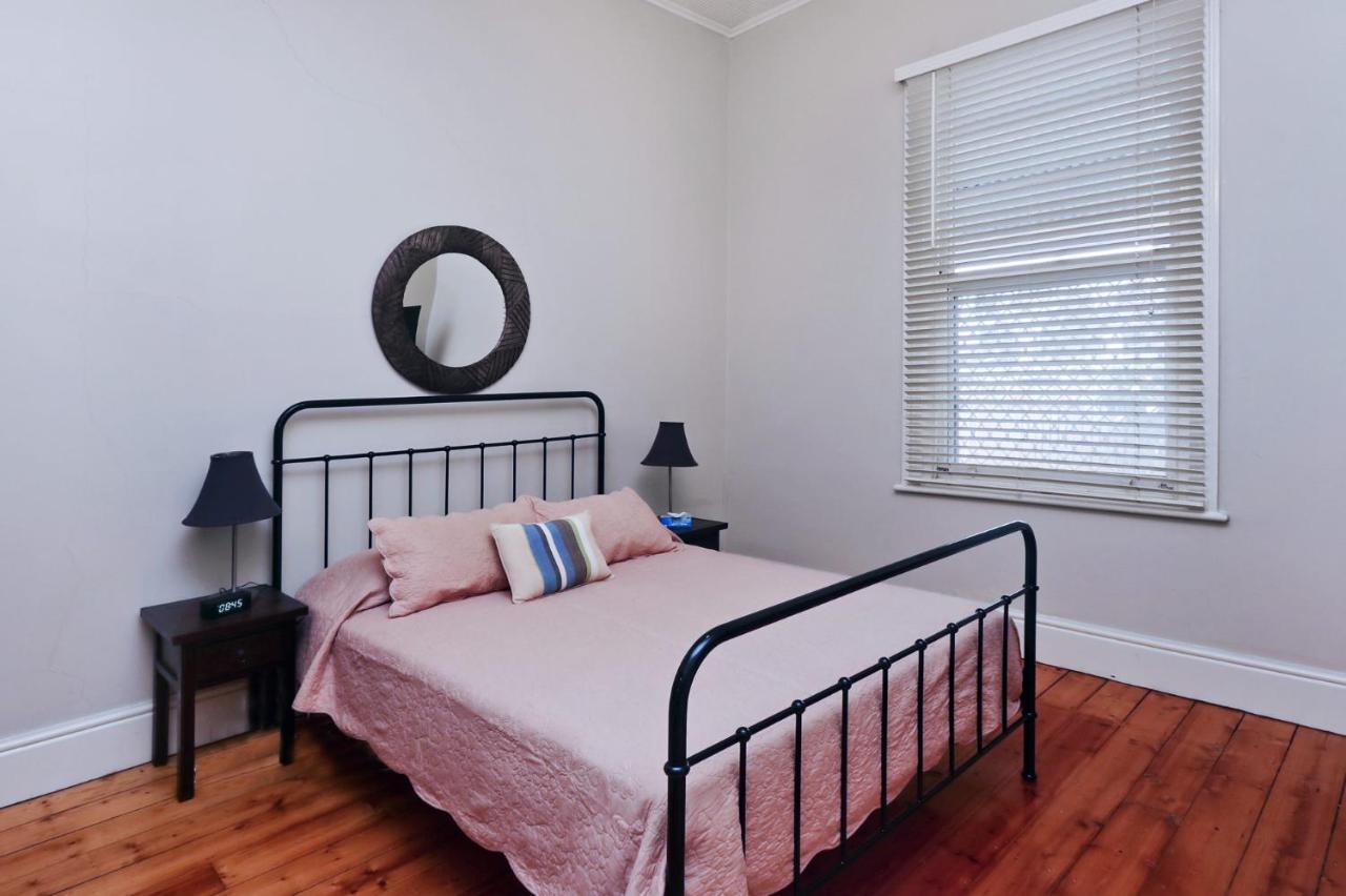 Maeville Cottage ブロークンヒル 部屋 写真